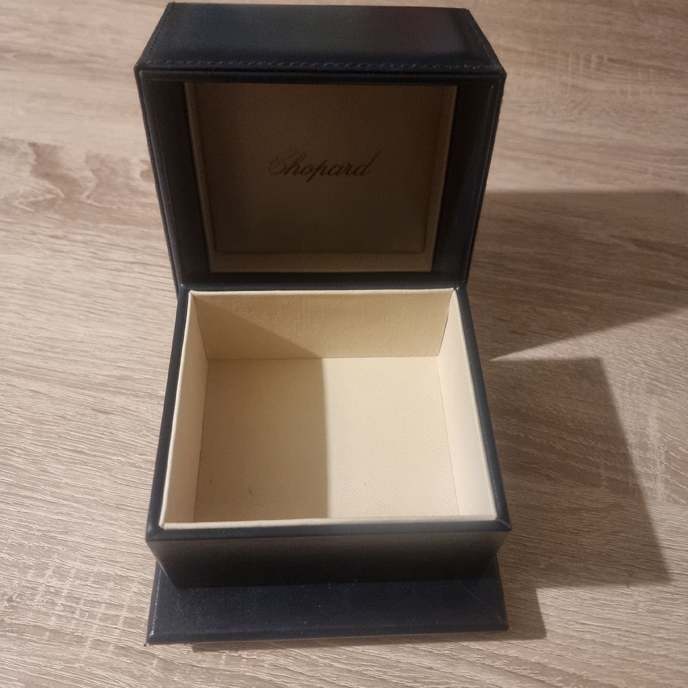 Chopard Coffrets à bijoux: Boite Chopard en cuir – D'occasion à Chessel par Helder77 5