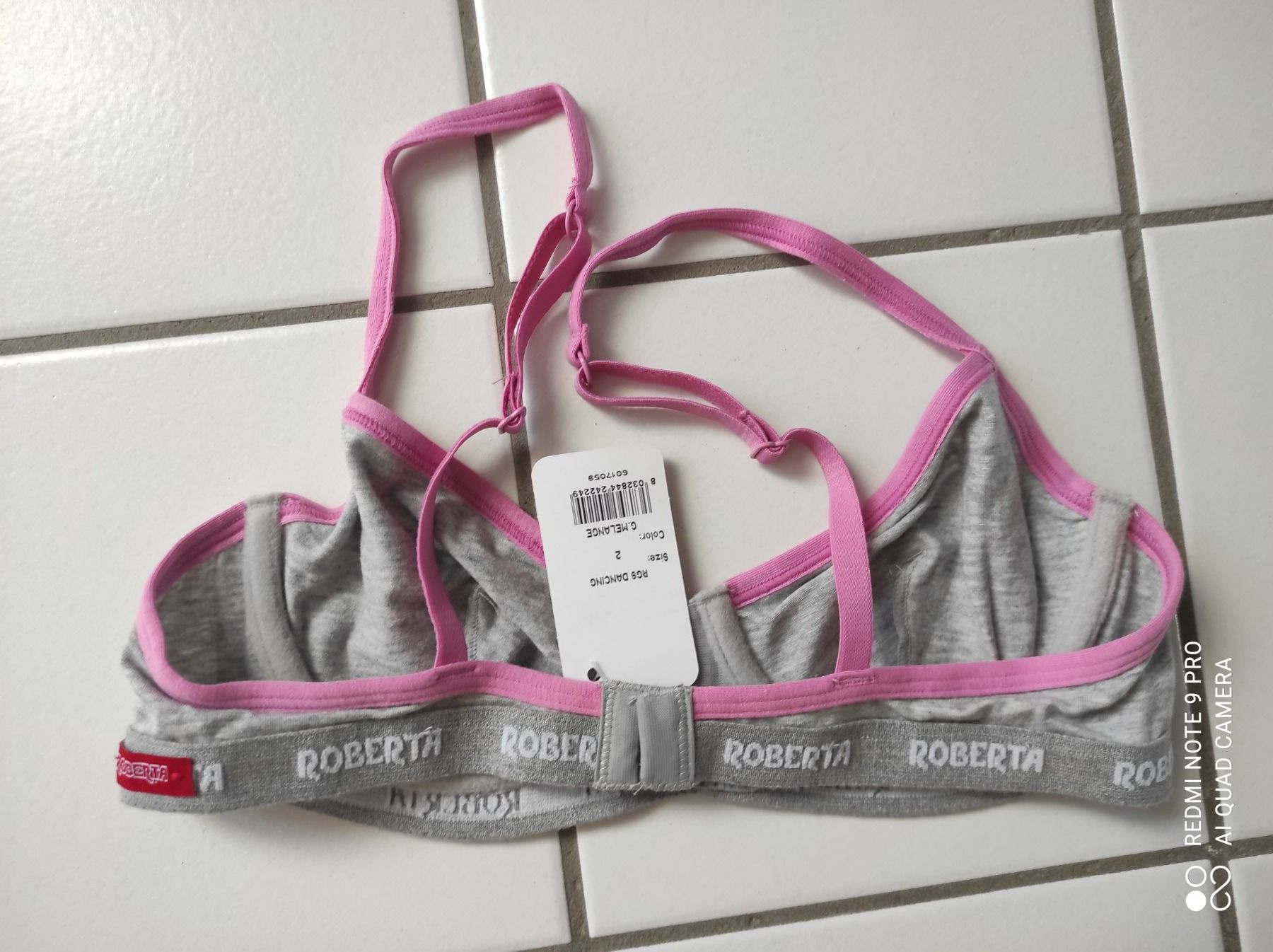 Altra biancheria intima: Soutien-gorge ROBERTA, modèle Dancing, taille 2 – Usato da Porrentruy venduto da Olifante 1