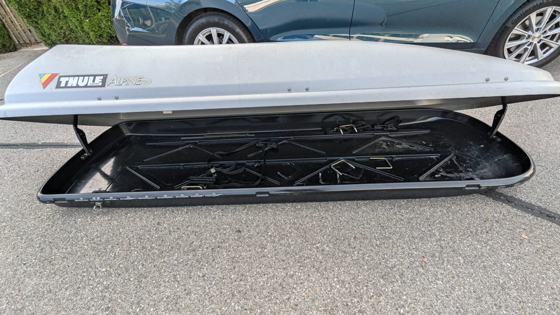 Thule Dachboxen: Dachbox Thule Alpine 700 grau – Gebraucht aus Frauenkappelen von corne226