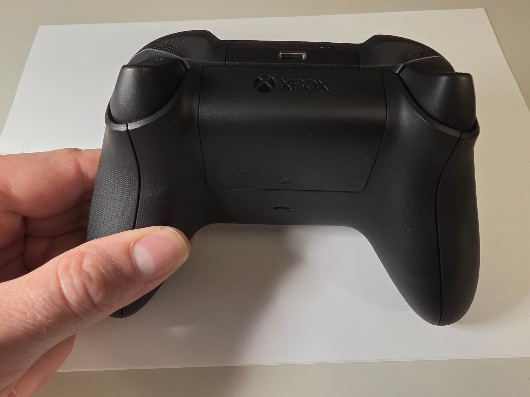 Microsoft Controller: XBOX Wireless Controller schwarz – Nuovo (secondo la descrizione) da Mörigen venduto da Gadgeteer 1