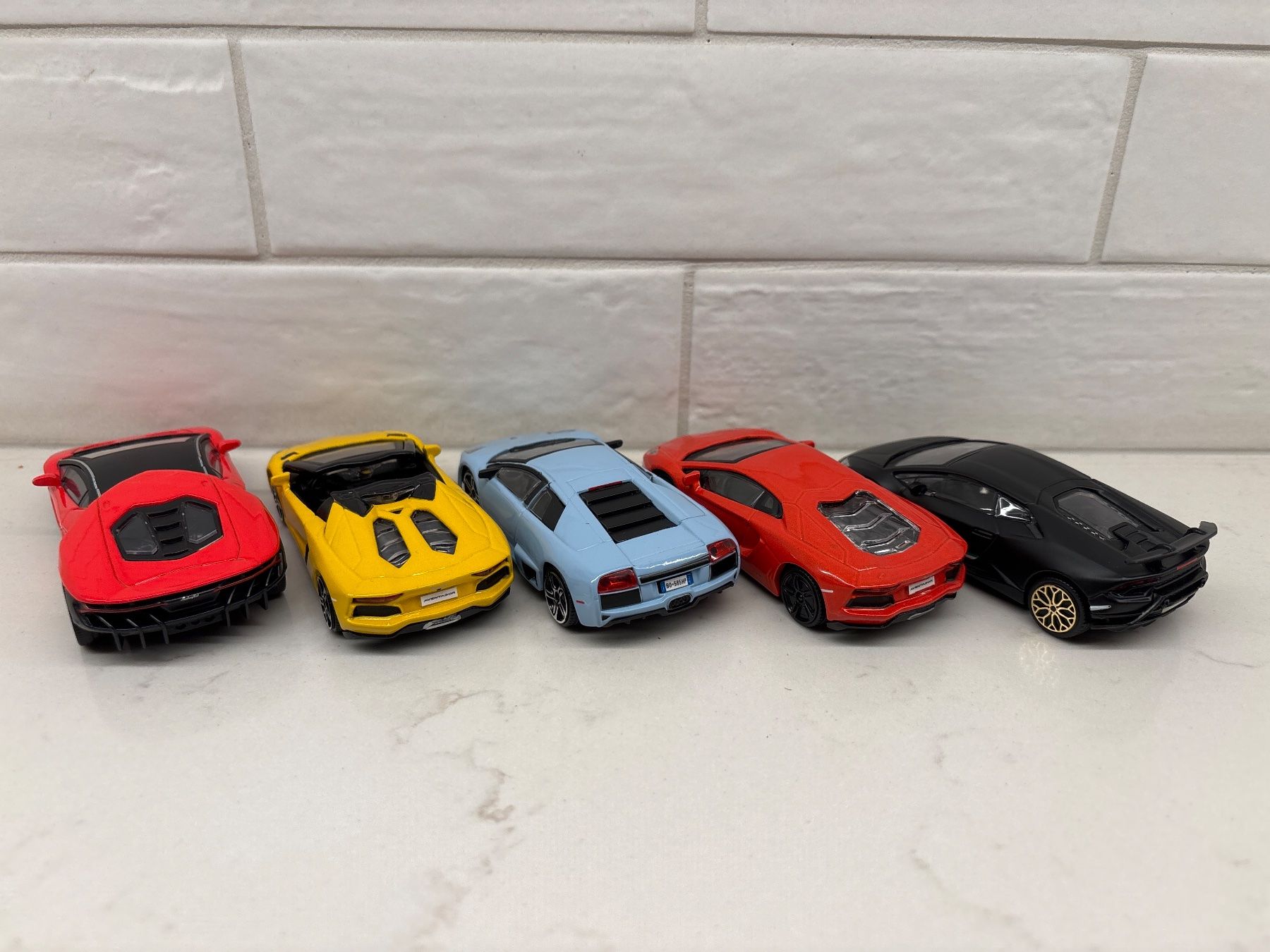 Bburago Modellini d'auto: B BURAGO 5x Lamborghini 1/43 – Usato da Gollion venduto da Hampton 1