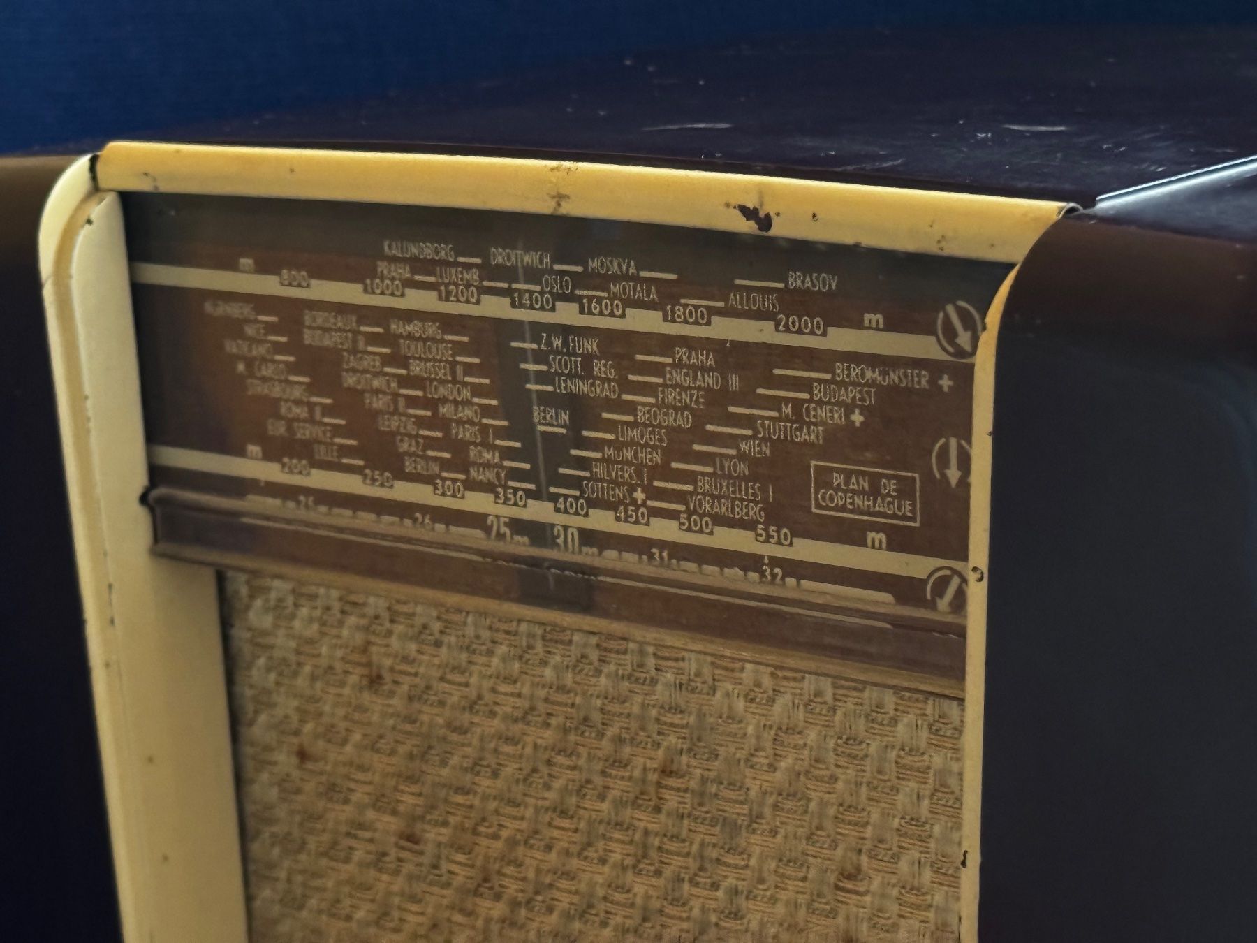 Philips Radio: Radio vintage Philips bakélite? non testée – Usato da Ovronnaz venduto da Etagne68 1
