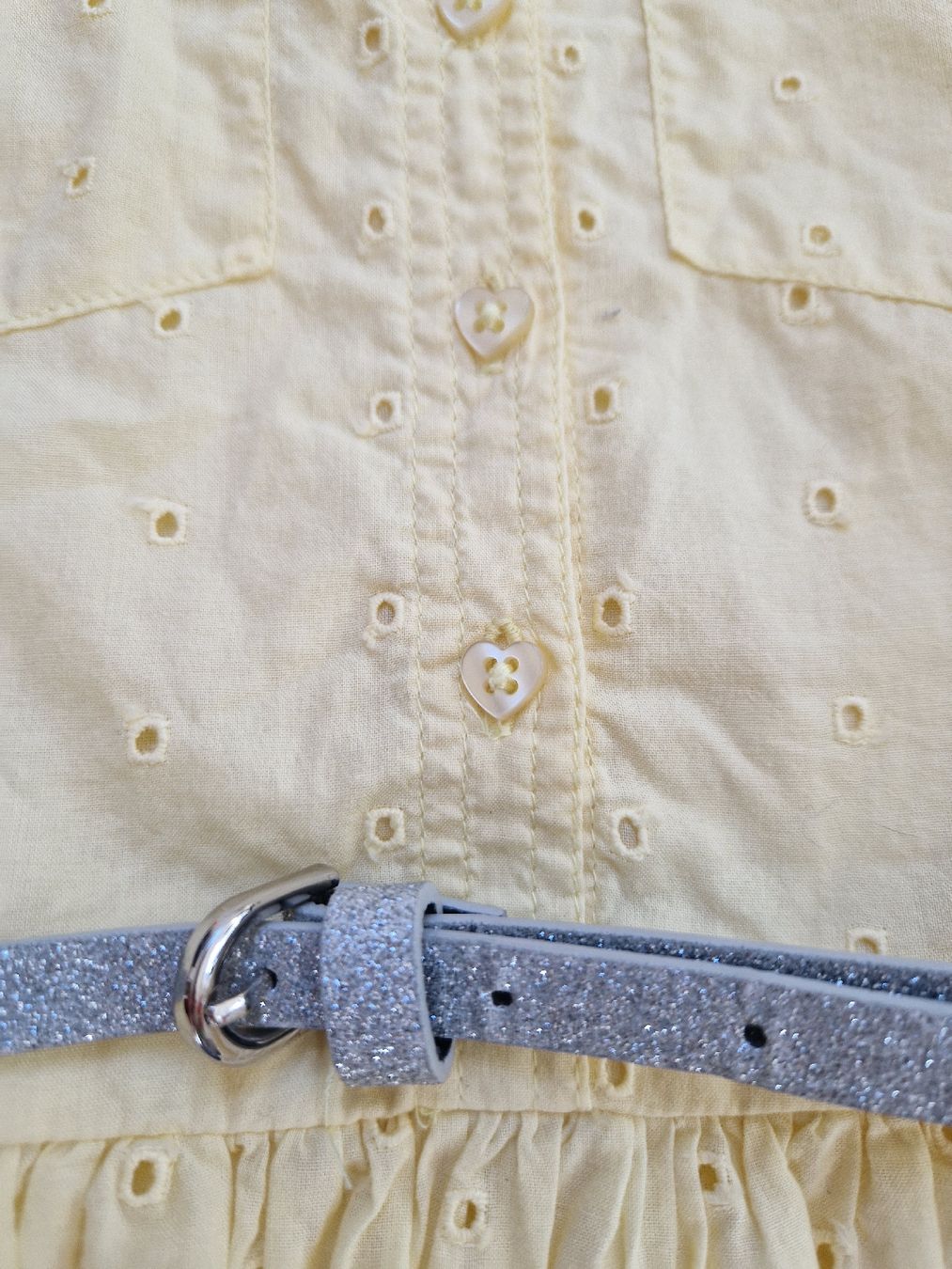 Vestiti & Gonne: Sommerkleid mit Gürtel, Gr. 122 – Usato da Muri b. Bern venduto da rol_xtf8 2