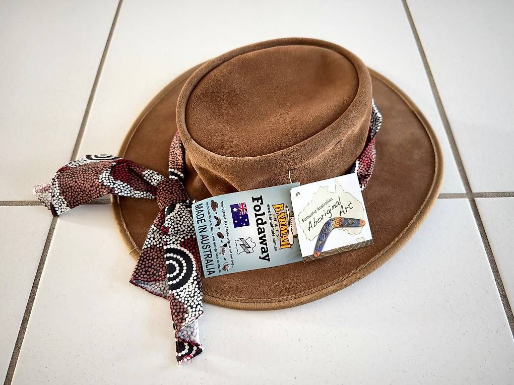 Hüte, Mützen & Caps: Cowboyhut aus Leder, Damen – Neu und originalverpackt aus Rupperswil von Pingele