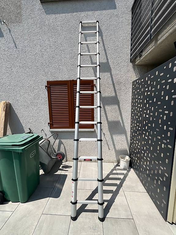 Scale: Telesteps Auszugleiter, Top Zustand. – Usato da Wohlen AG venduto da Hopsinchen 3