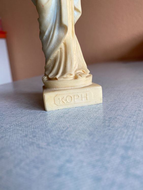 Statue alabaster 7