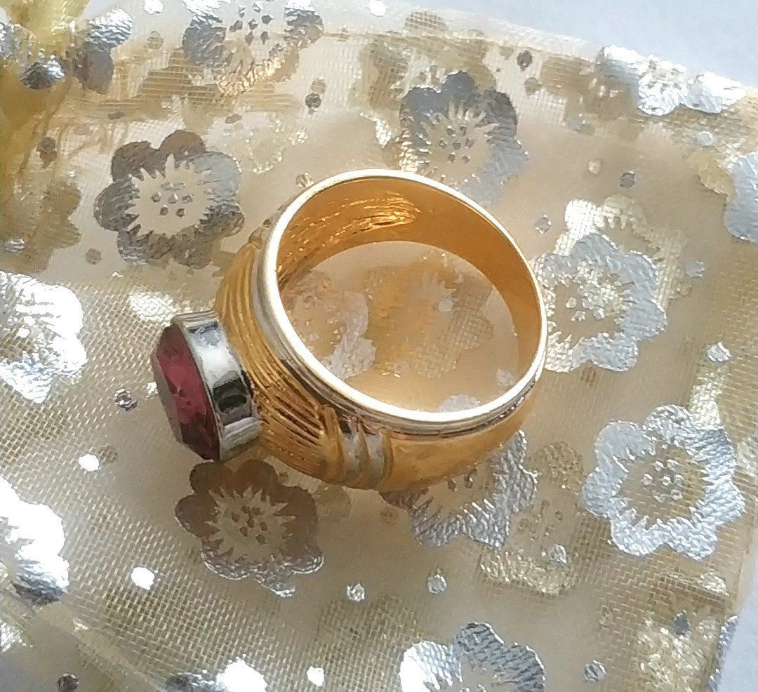 Bagues: Traumhafter Ring mit rotem Stein Gr. 60 – Neuf avec emballage d'origine à Münchenbuchsee par Daniel0133 1
