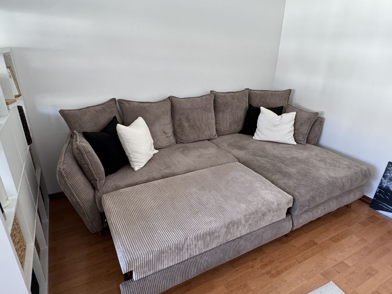 Sofas: Ecksofa mit Schlaffunktion und Bettkasten – Neu (gemäss Beschreibung) aus Baden von ama_2782 2