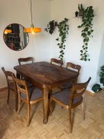 Vintage Holztisch mit 6 Stühlen