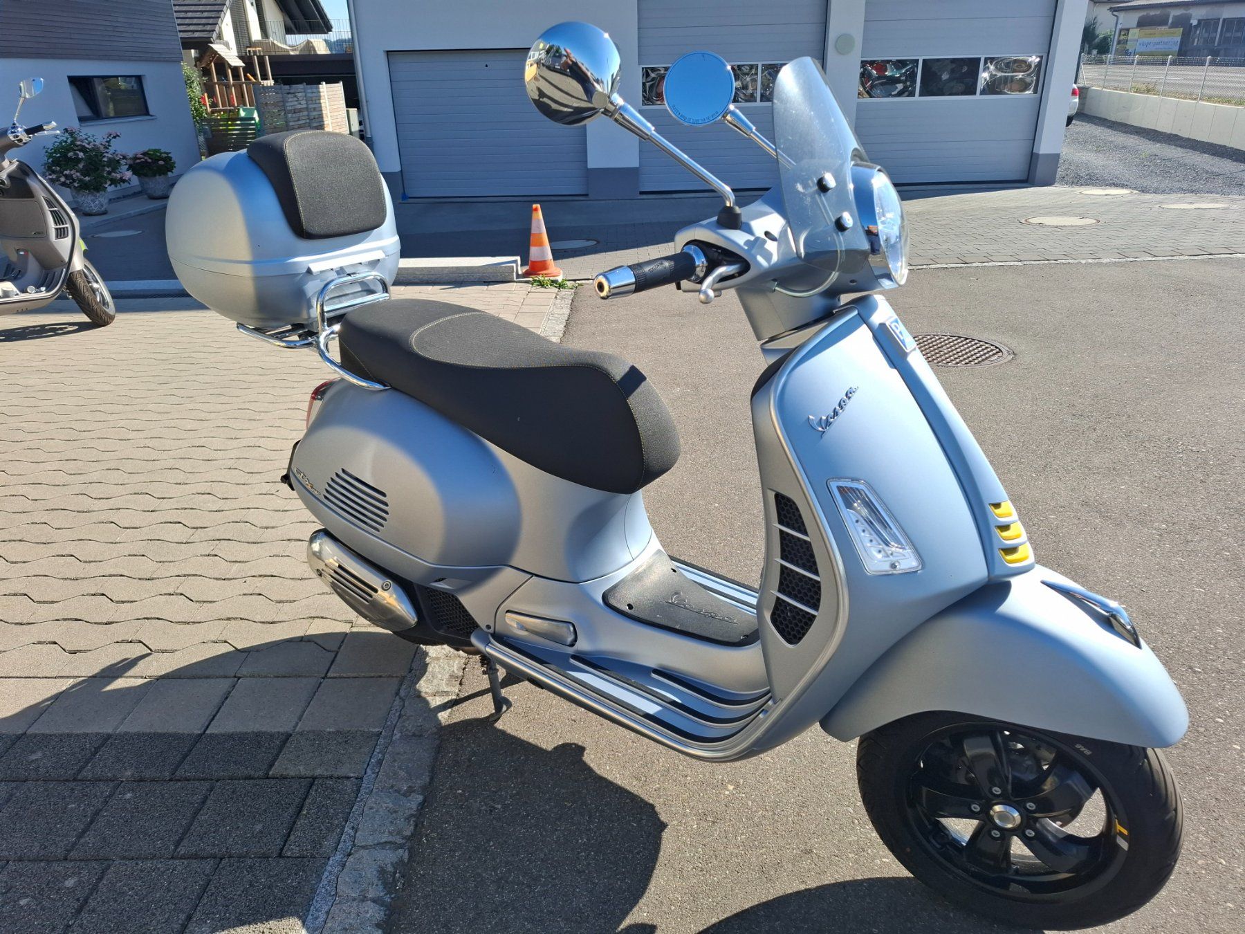 Piaggio Scooters: Piaggio Vespa GTS 125 Super Tech – D'occasion à Hefenhofen par Garage_Barone 4