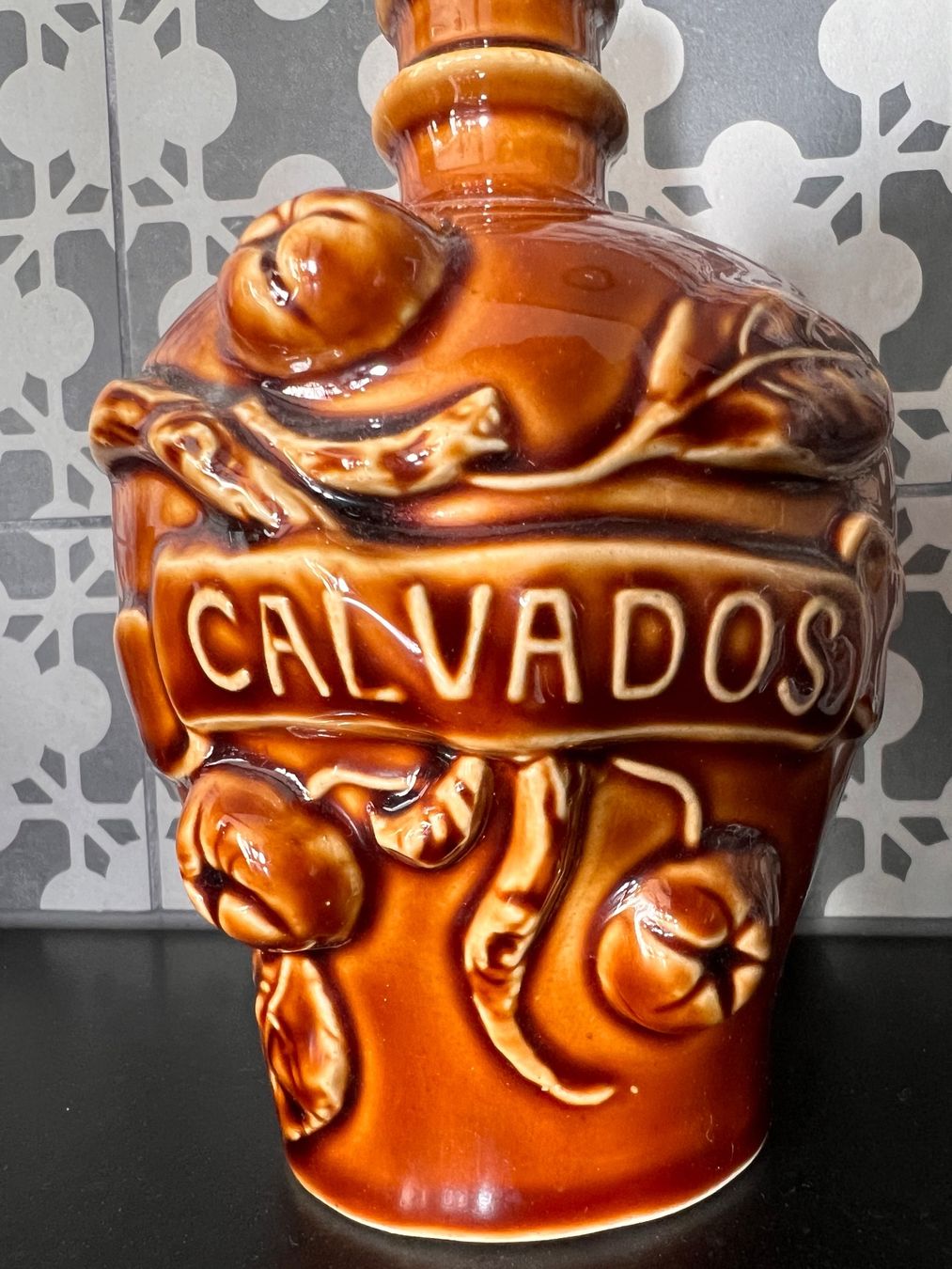 Bottiglie: Vintage ceramic Calvados container – Nuovo (secondo la descrizione) da Lausanne venduto da NYC67 2