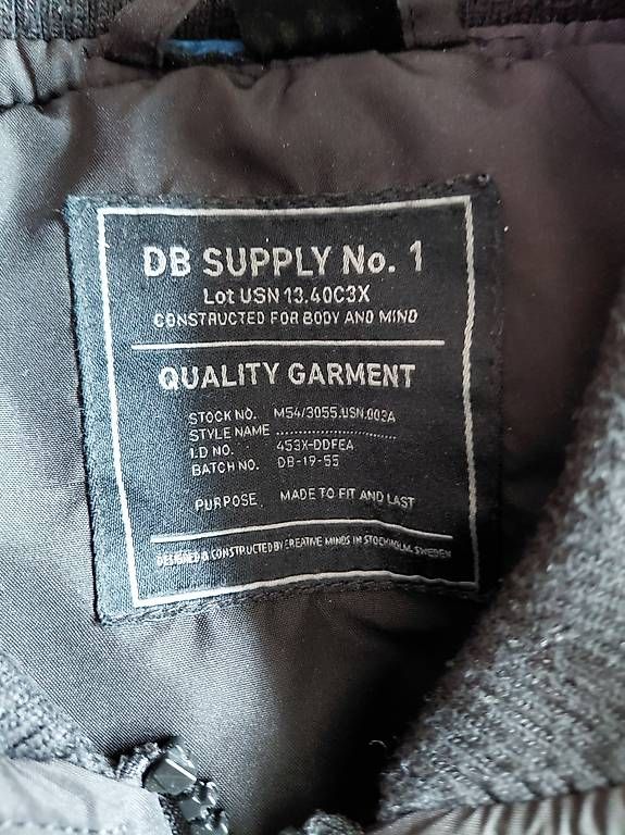 Vestes: Jacke gr. M – D'occasion à Ostermundigen par deb1deb1 1