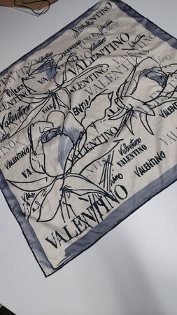 Valentino Vintage Schal / scarf / FOULARD