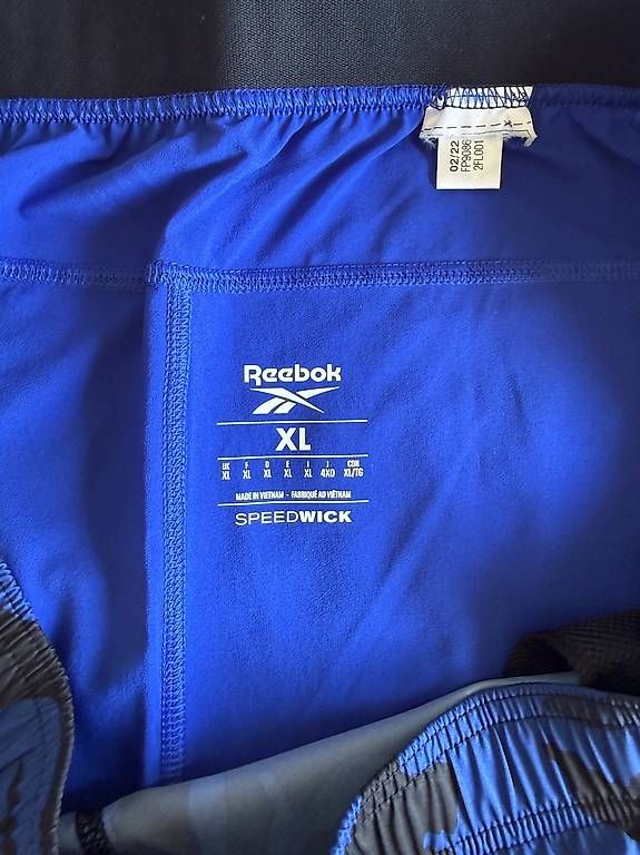 Pantaloni: Sportshorts Herren  Gr. XL   – Usato da Zürich venduto da SamanthaGirod 4