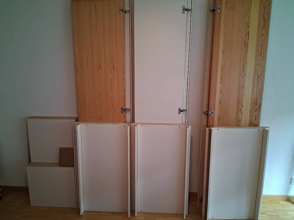 Schränke: Kleiderschrank – Gebraucht aus Horgen von cla_bv5q 4