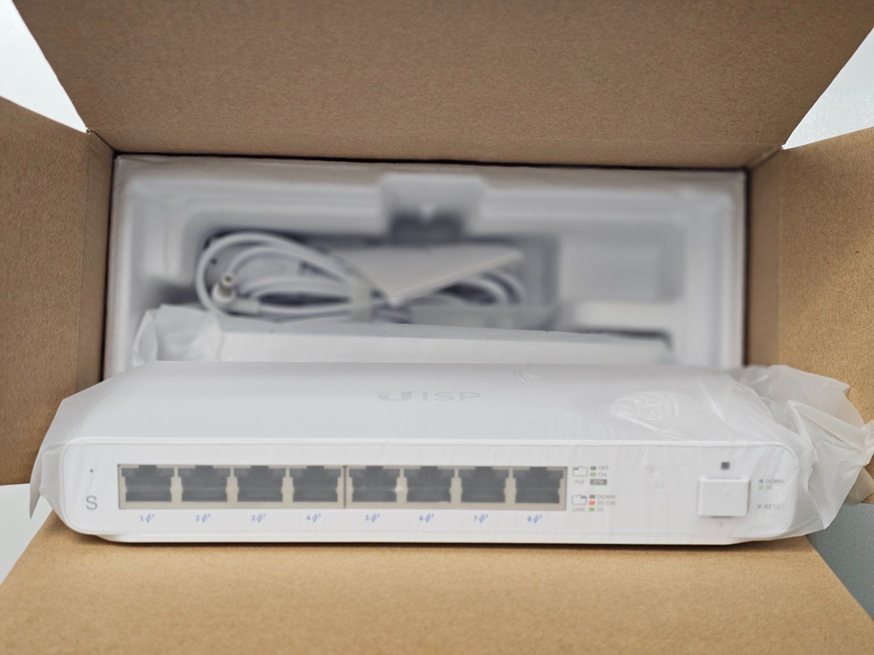 Ubiquiti Hub & Switch: UISP-S passiv PoE-Switch – Nuovo (secondo la descrizione) da Root venduto da Tech-Nick