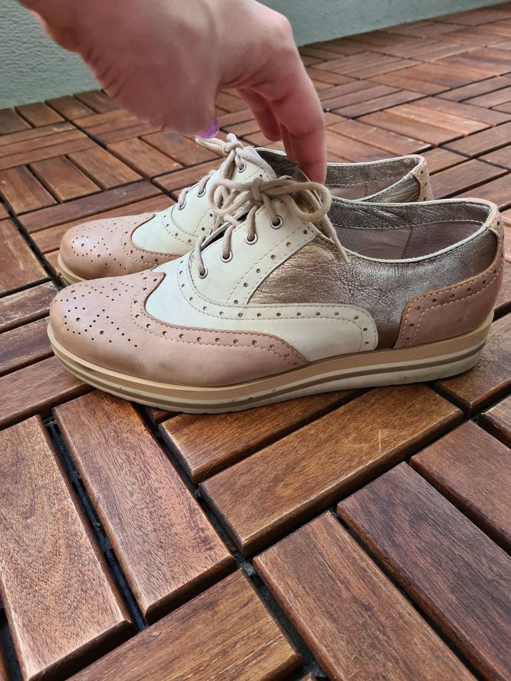 Scarpe da donna: Übergangsschuhe Gr. 39 – Usato da Jona venduto da Good_luck_