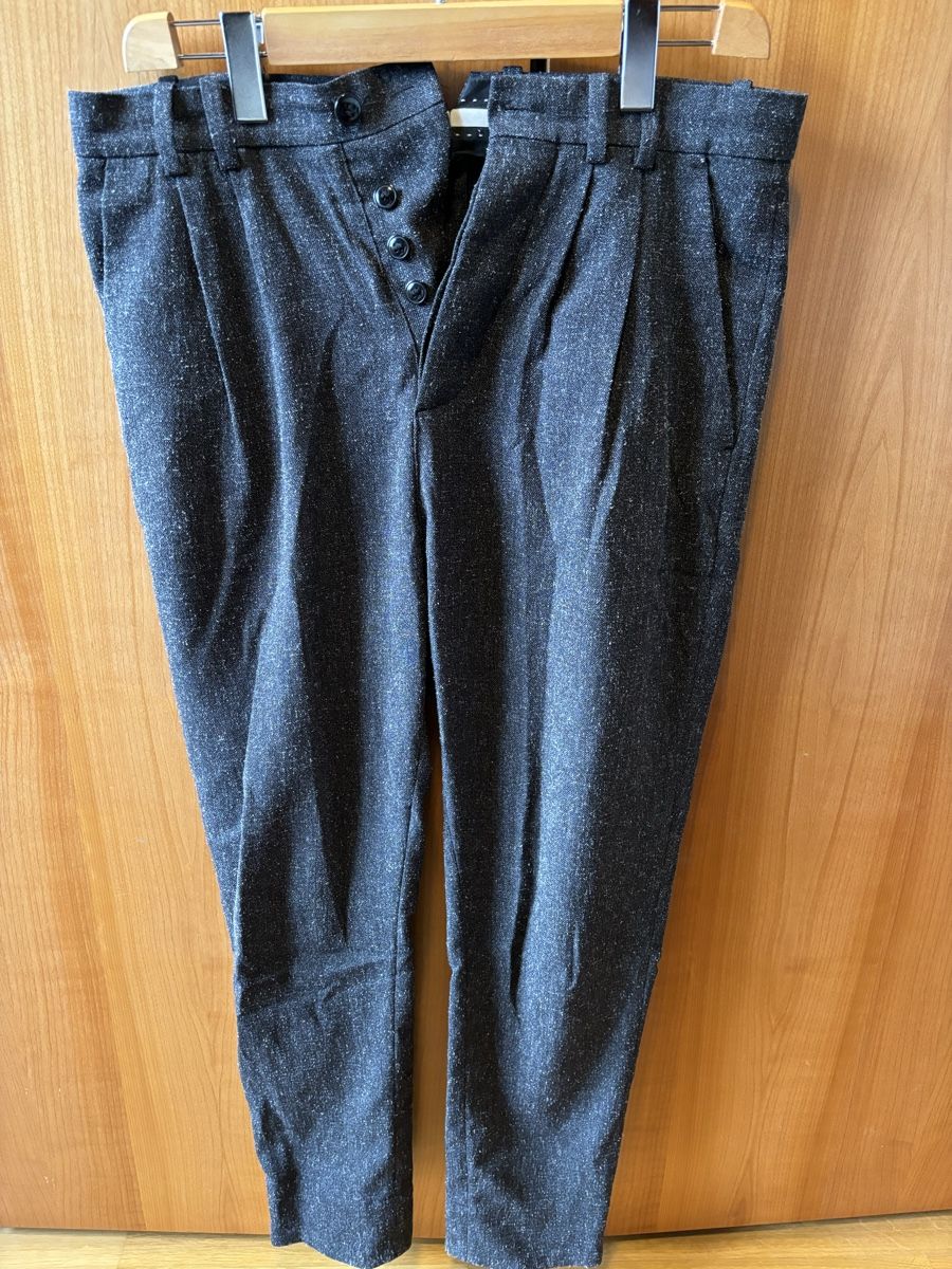 H&M Pantaloni: H&M pants (size 32) – Usato da Colombier VD venduto da jaredein