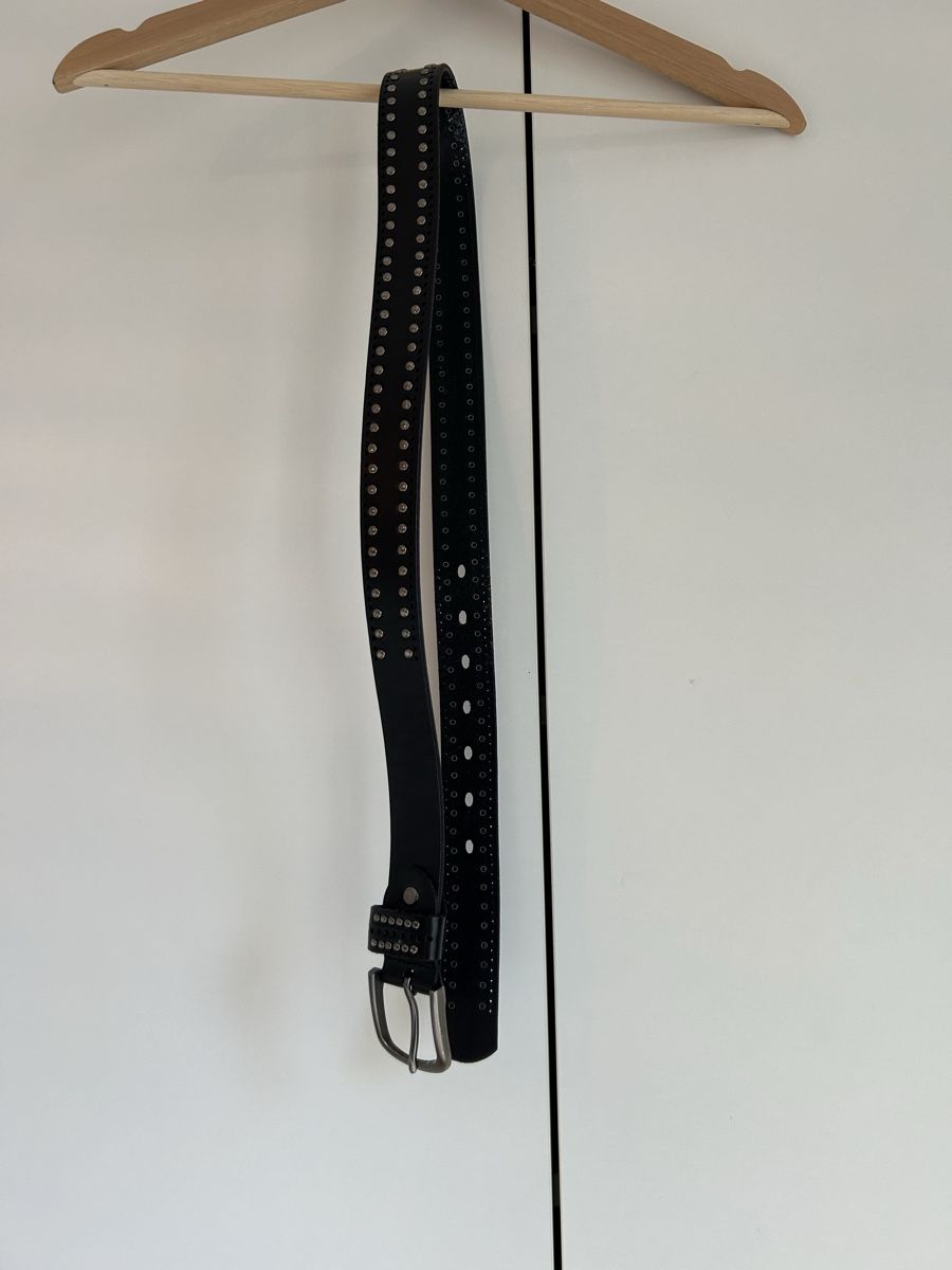 Cinture: Schwarzer Nietengürtel, 113cm – Usato da Zürich venduto da Lolaa123 2