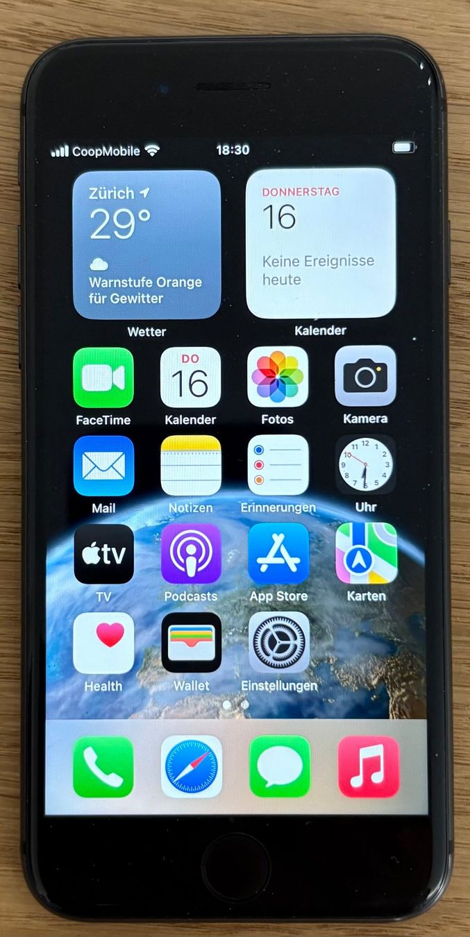 Apple Telefoni cellulari / Smartphones: Apple iPhone 8 | 64 GB | Space Grau [ tadellos – Nuovo (secondo la descrizione) da Zürich venduto da Gaikokujin 1