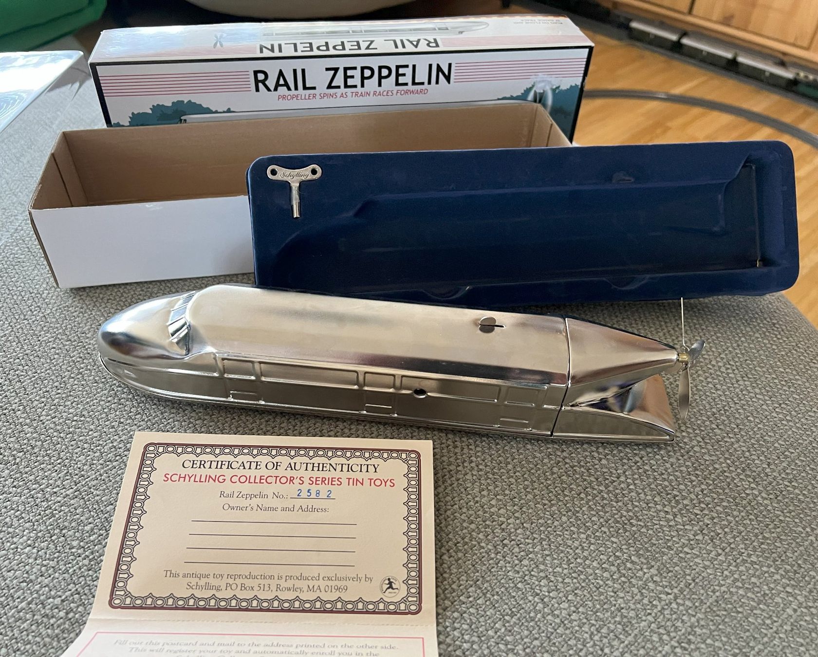 Kit di modellismo & Modellini statici: NEU - Replik-Schienenzeppelin von Schylling – Nuovo e nell'imballaggio originale da Zufikon venduto da h_s_8xnb 6