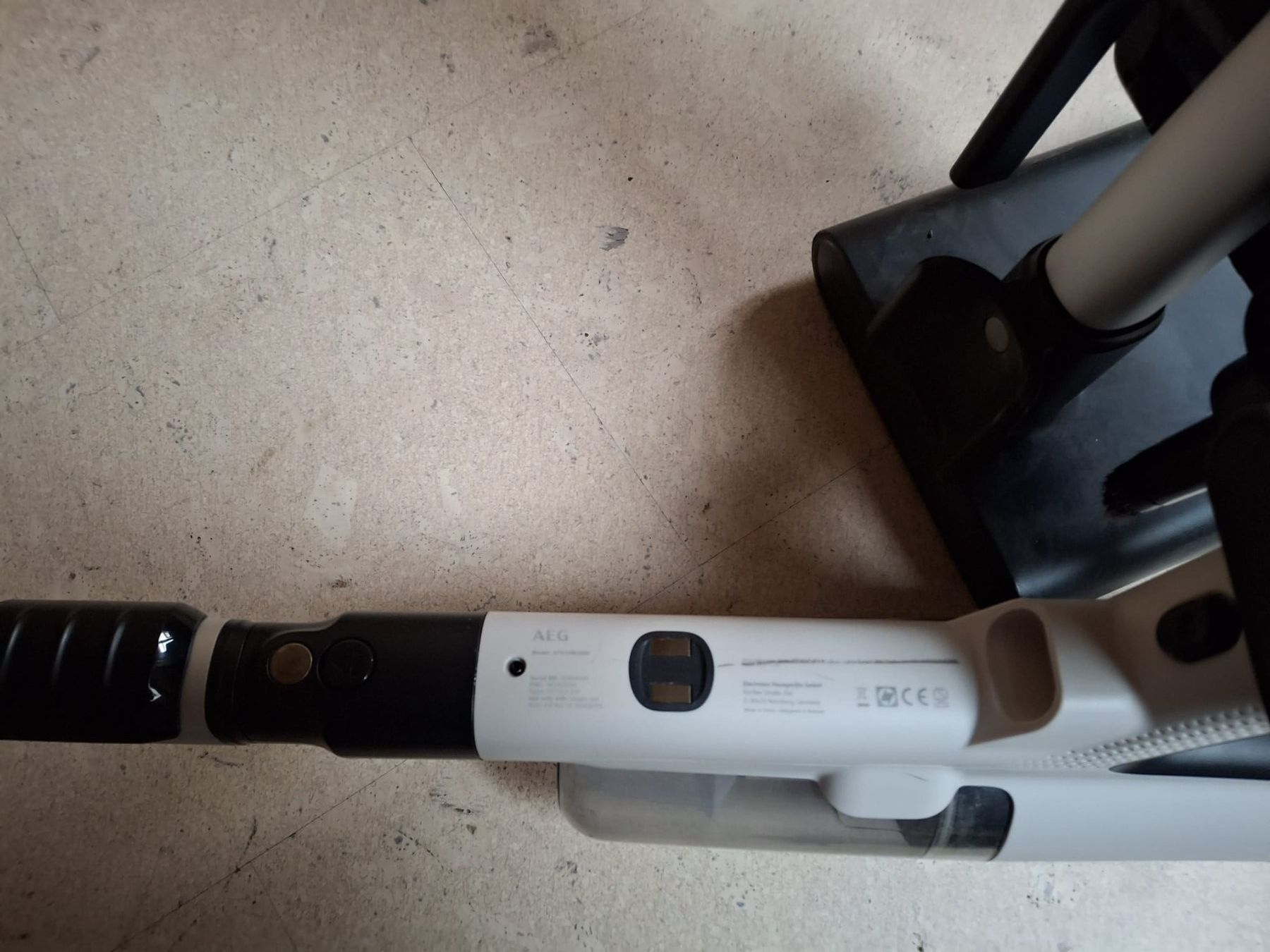 AEG Aspirapolveri & Accessori: Staubsauger AEG mit Akku – Usato da Horw venduto da tomacin 2