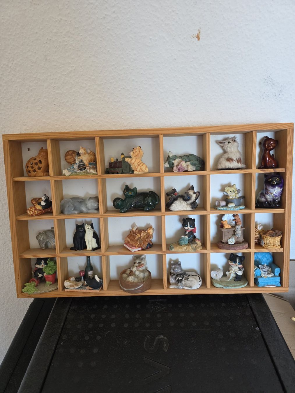 Vetrine: Collection de chats miniatures – Usato da Morges venduto da duf_k76x 4