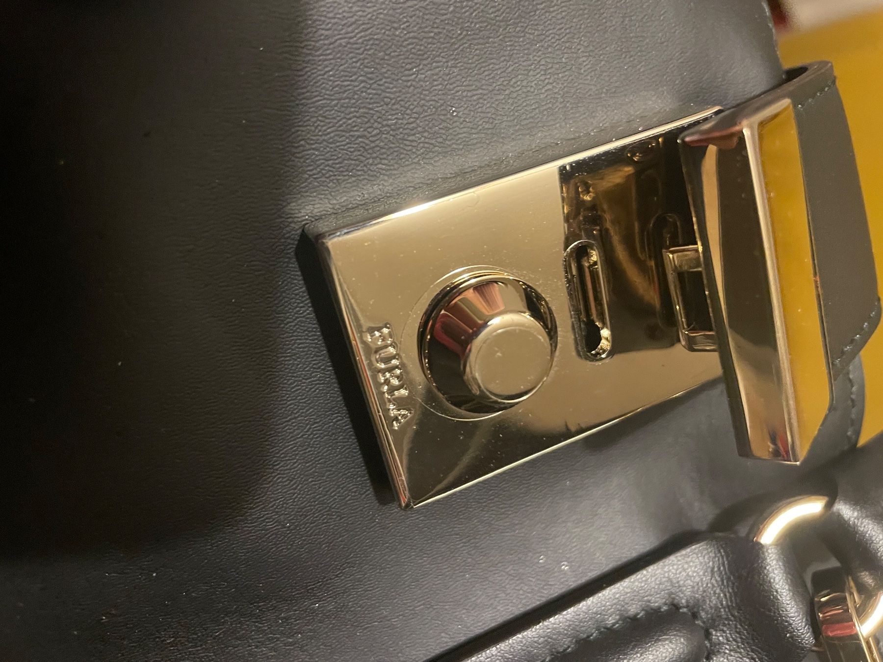 Furla Taschen für Damen: 🔥Furla Handtasche🔥 – Gebraucht aus Obfelden von 3zwerge 3
