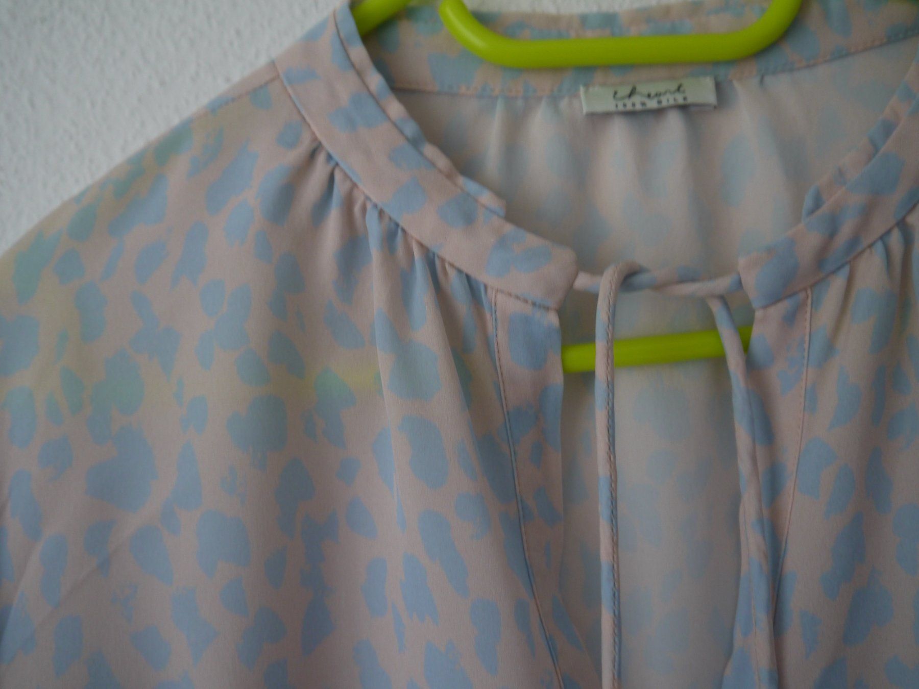 Camicette: Iheart Bluse aus 100 % Seide – Usato da Hagendorn venduto da Blaf 1
