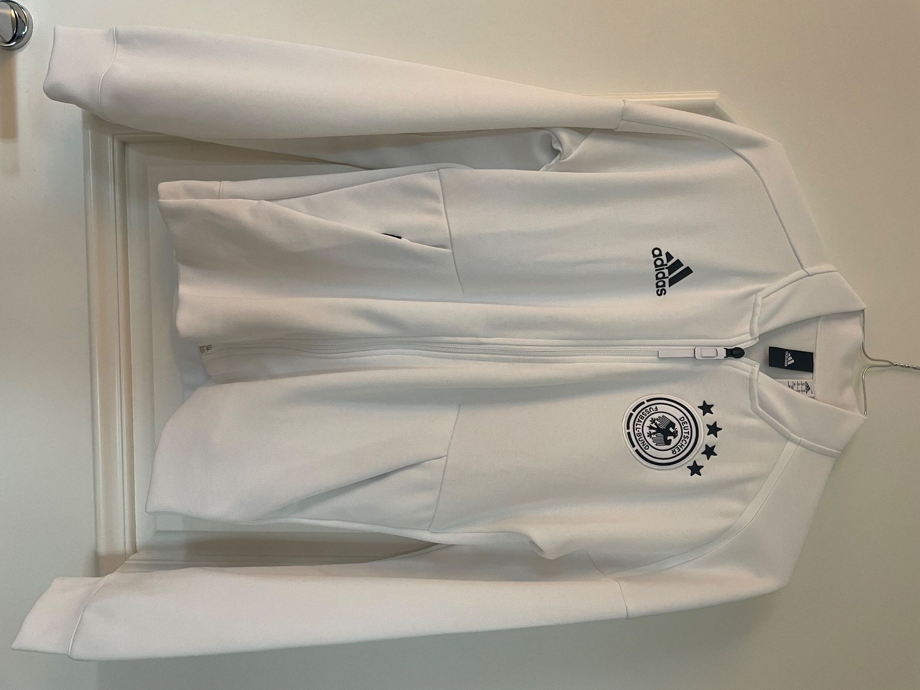 Adidas Jacken & Mäntel: Fussball Trainingsjacke Deutschland – Gebraucht aus Zollikon von Tarantoga 1