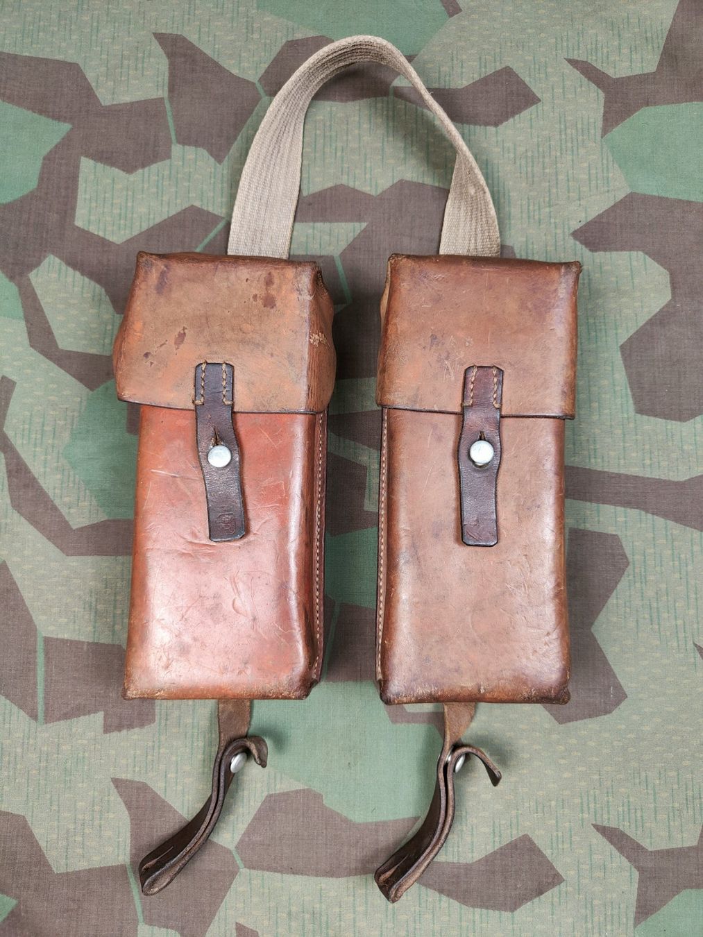 Schweizer Armee Uniformi: Magazintasche Ord. 1925 – Usato da Bauma venduto da SwissMilitaria