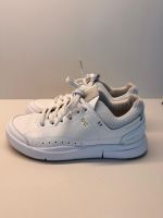 Sneaker On The Roger Centre Court weiss Grösse 38