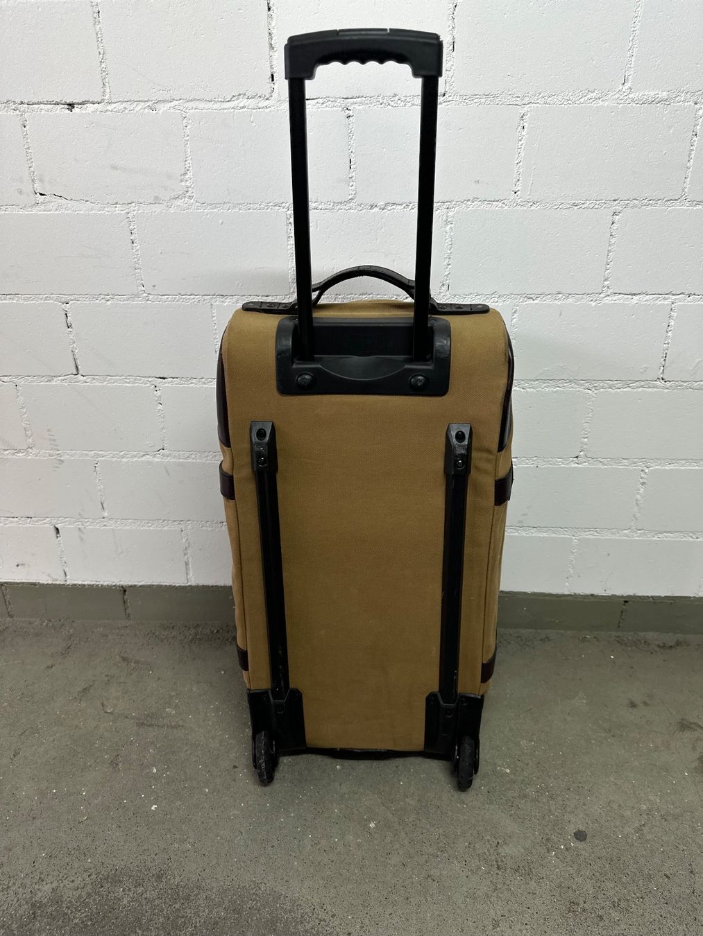 Valigie: Filson Rolling Duffle Bag - Size Large - Dark Tan – Usato da Luzern venduto da sca_m7cs 5