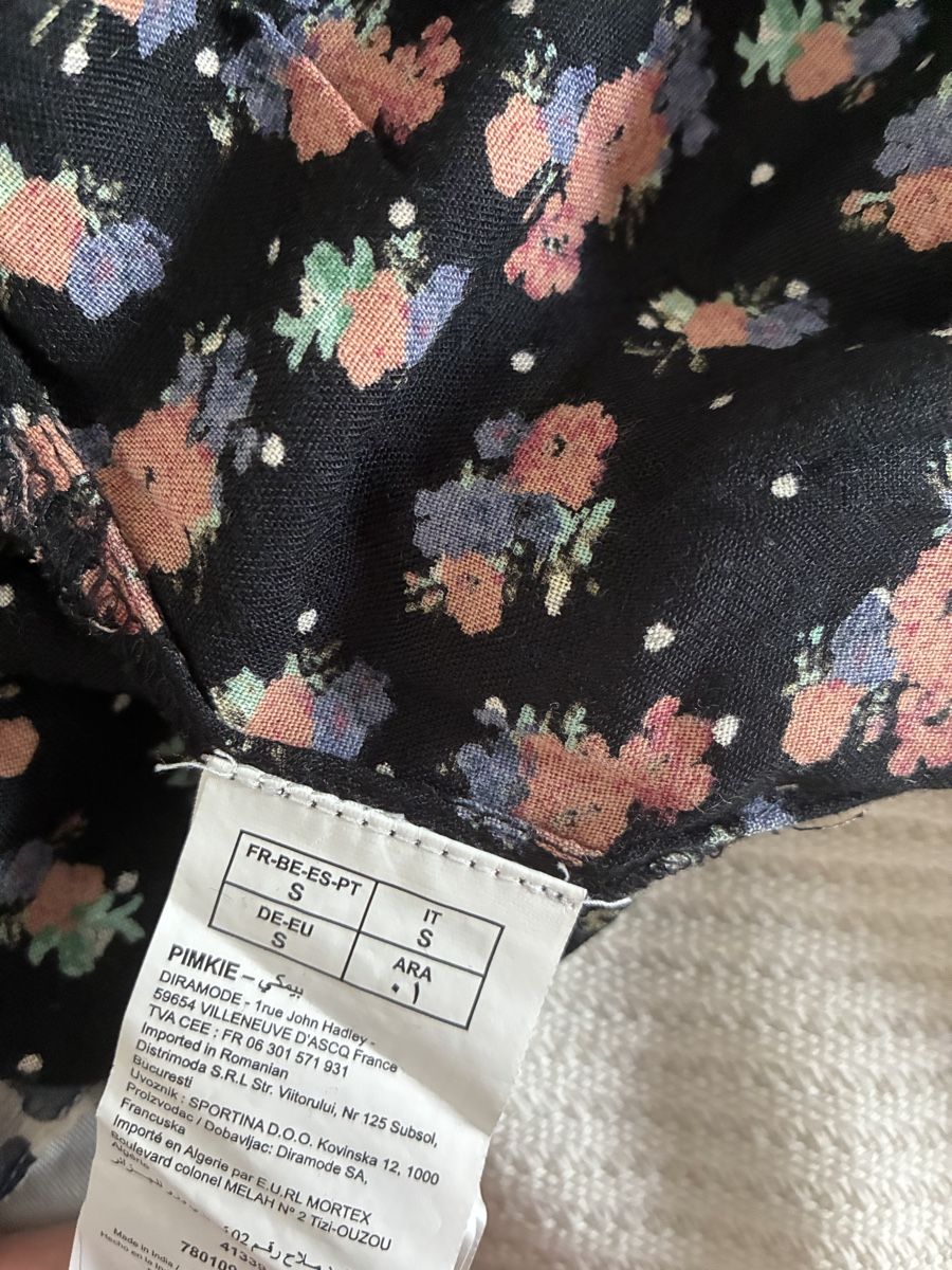 Robes: Kleid mit Blumenmuster – Neuf (Voir description) à Allschwil par eyl_bb8q 4