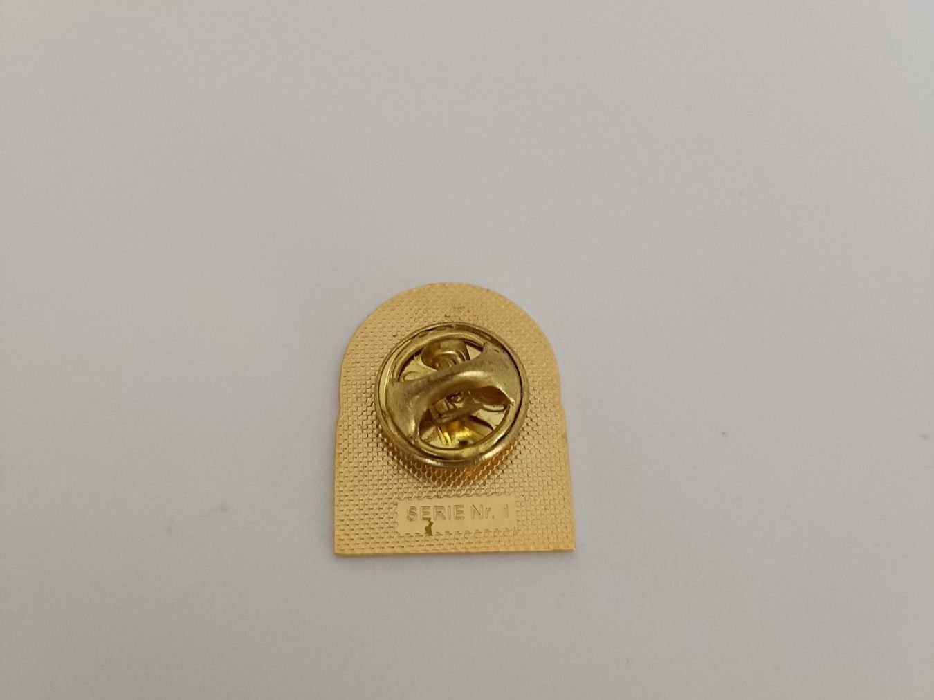 Placchette & Badge: Pin Roland Murten - Box 27 – Usato da Köniz venduto da Pinscollect 1