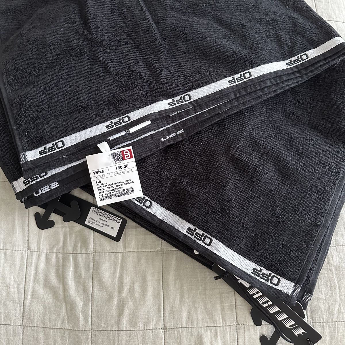 Serviettes de bain: 2x OFF-WHITE Badetuch – Neuf avec emballage d'origine à Zürich par Nomase10. 7