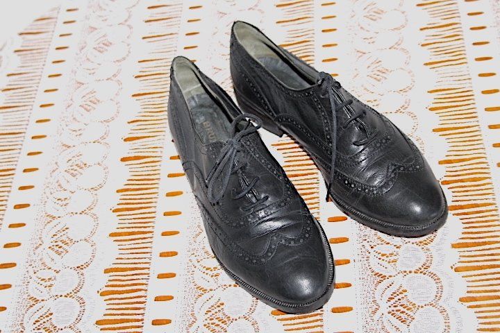 Scarpe da donna: Schwarze Damen Leder-Schnürschuhe Gr. 38 – Usato da Locarno venduto da madame-tus-sauds 7