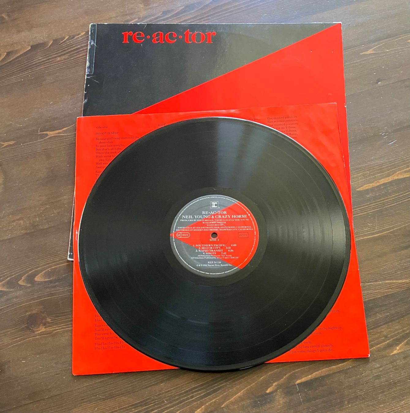 Dischi in vinile: NEIL YOUNG CRAZY HORSE - REACTOR – Usato da steffisburg venduto da Dstauffer 3