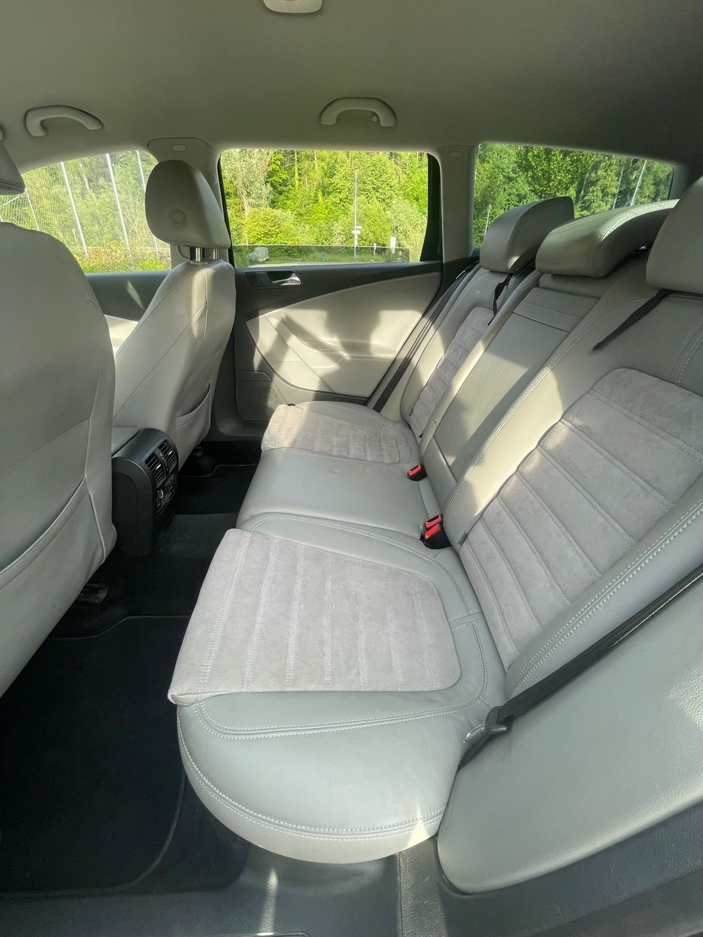 VW Autos: VW Passat V. 3.2i 4M – Gebraucht aus Schaffhausen von Indigo08 5
