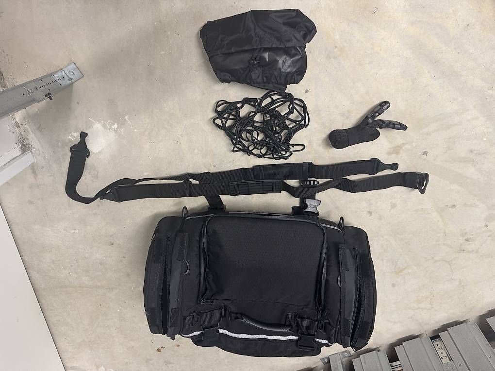 Borse: Mittlere Motorradtasche – Usato da Neerach venduto da Vali_Ming