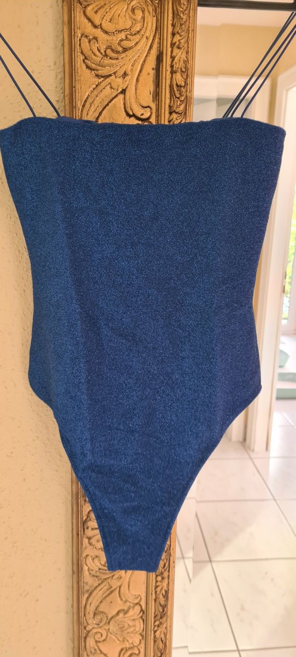 Tops: 4 Body's Plume Éthérée – Gebraucht aus Allschwil von Virgo 4