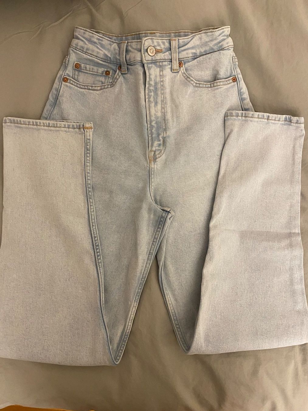 H&M Jeans: H&M Mom Jeans Grösse 36 – Usato da Cham venduto da Eliissa 3
