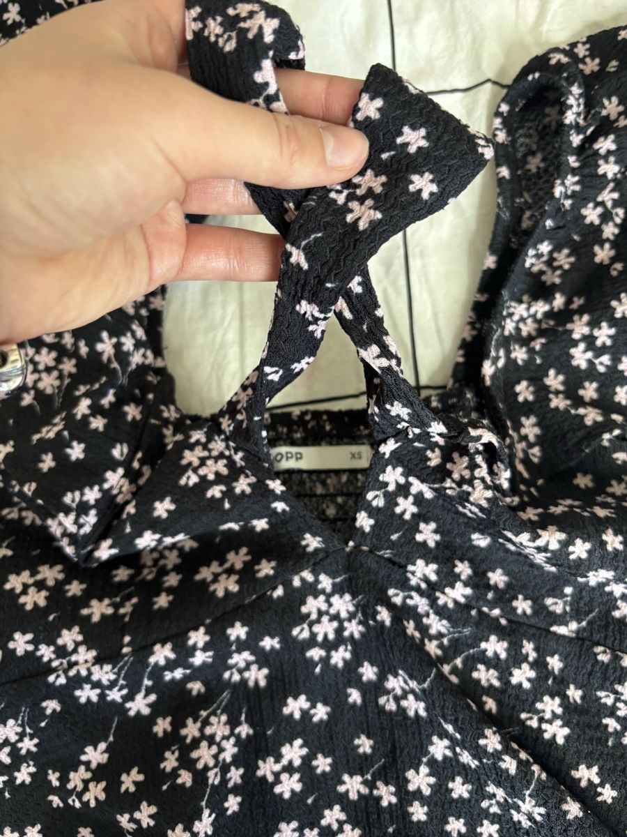 Vestiti: Cropp Floral Print Mini Dress – Usato da Bern venduto da kri_y8h8 1
