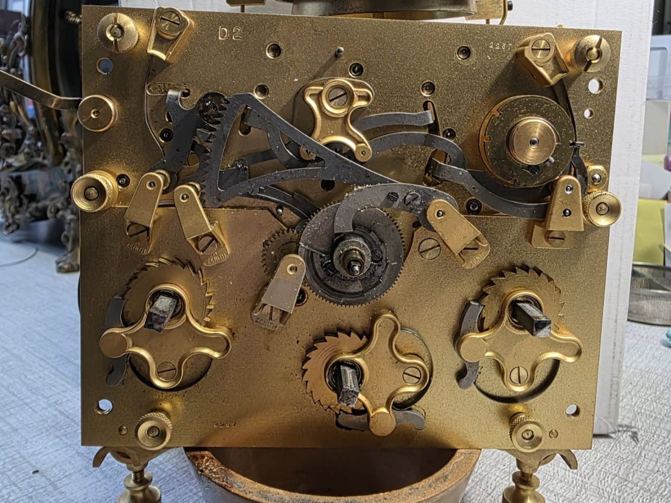 Zenith Pendules & Horloges murales: Zénith – D'occasion à La Chaux-de-Fonds par curtitswisswatches 9