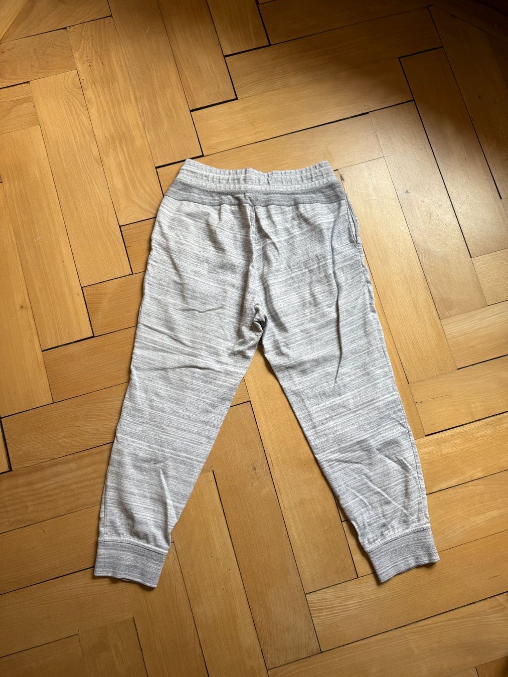 Nike Hosen: NIKE - Trainerhose hellgrau meliert M – Gebraucht aus Zürich von Diazaio 2