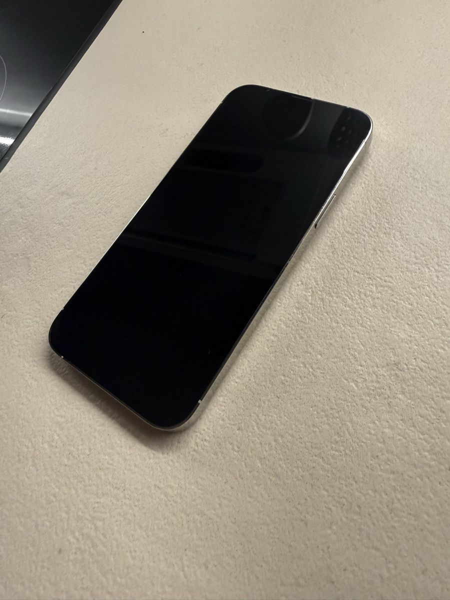 Apple Telefoni cellulari / Smartphones: iPhone 13 Pro Weiss 128GB – Usato da Bülach venduto da Coffeefreeeek 1