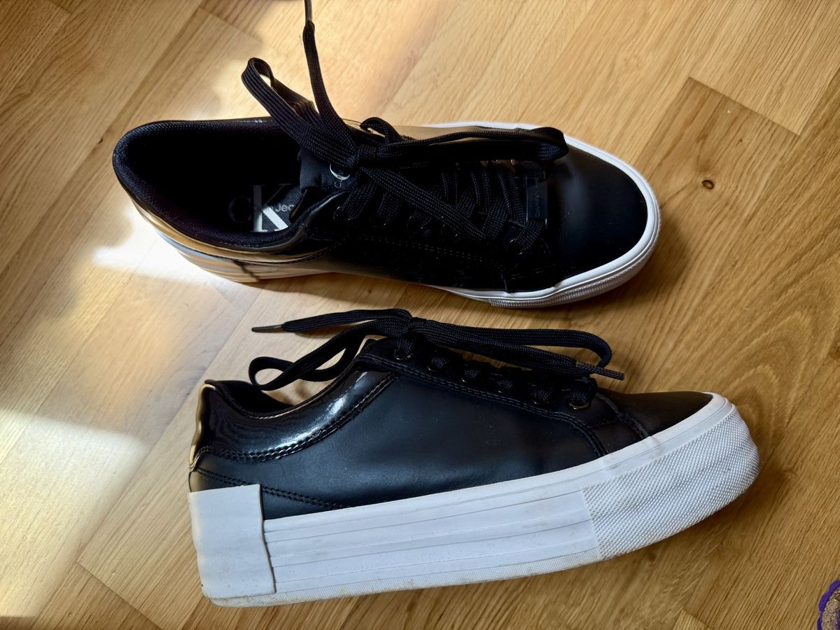 Calvin Klein Scarpe da donna: Calvin Klein Schuhe 38 – Usato da Pratteln venduto da and_d9fc 4