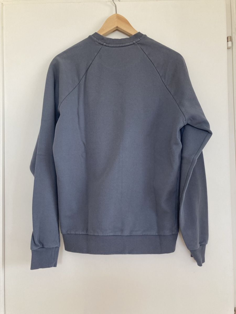 Under Armour Maglioni & Felpe: Pull Under Armour gris, taille S – Usato da Chêne-Bougeries venduto da GiovannaDiLoreto 1