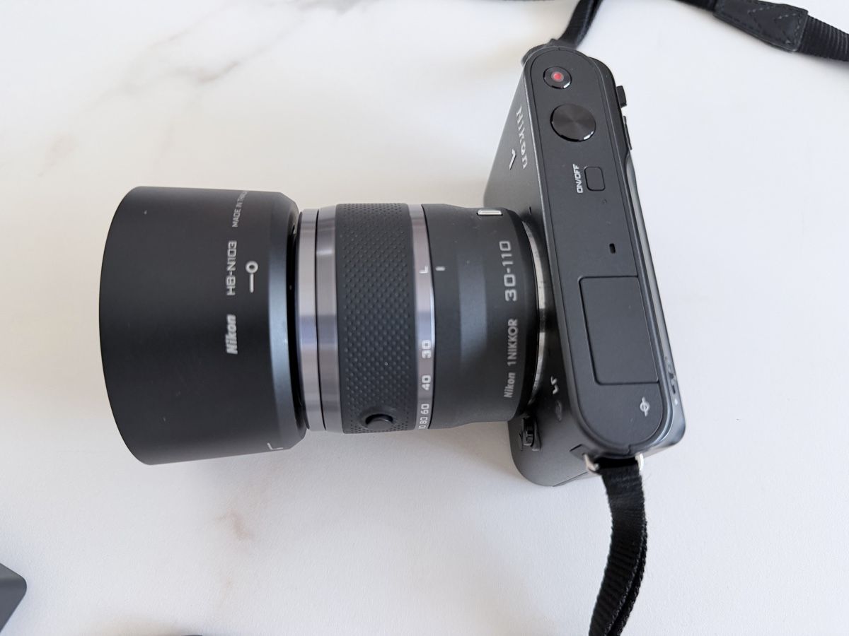 Nikon Kamera: Nikon J1 – Gebraucht aus Schlieren von Kamacho 1