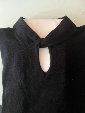 Schwarzer Pullover von Betty Barclay Gr 38 Neu
